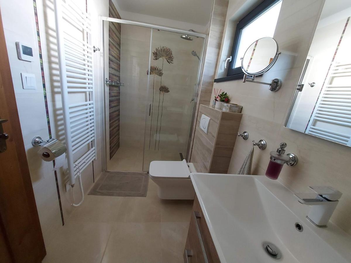 Chalupy Tri Grose Vlasky Besenova Ngoại thất bức ảnh